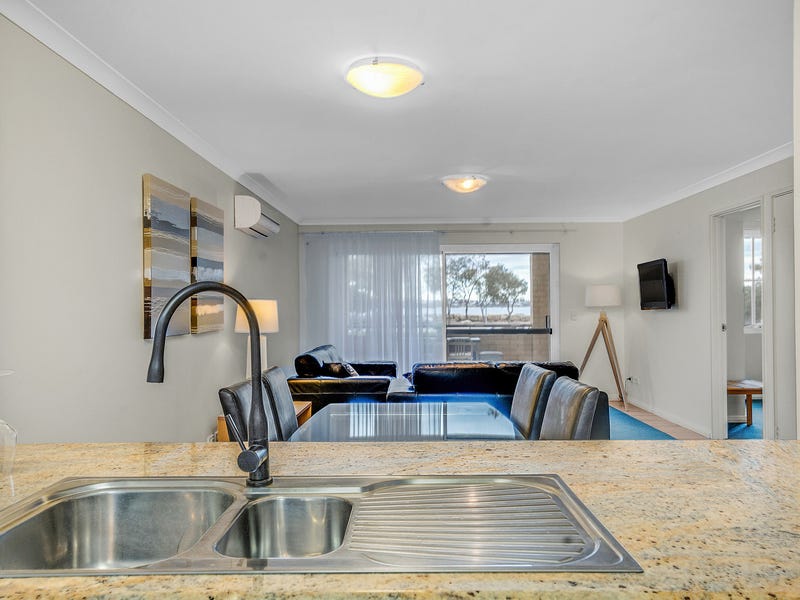 Ocean View Ground Floor Apartment 6