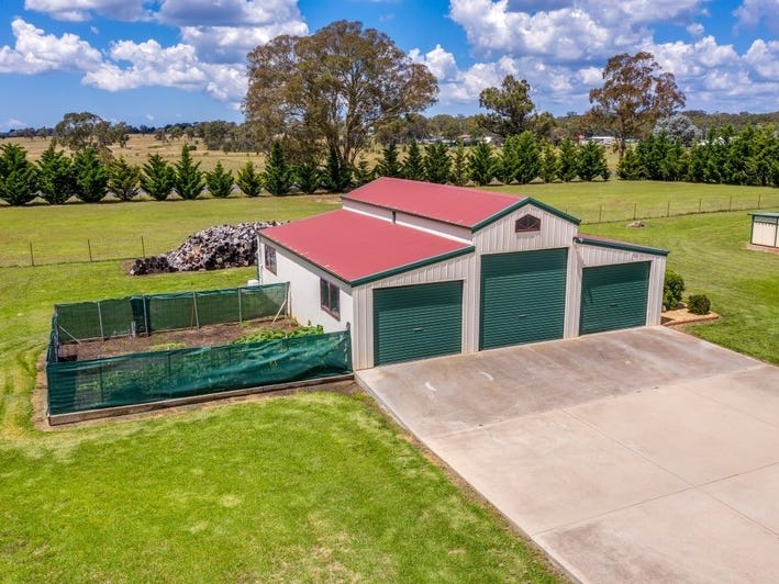 Family Home on 1.008ha (2.5 3