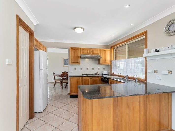 Family Home on 1.008ha (2.5 10