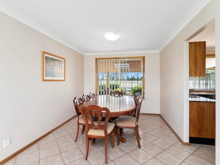 Family Home on 1.008ha (2.5 15