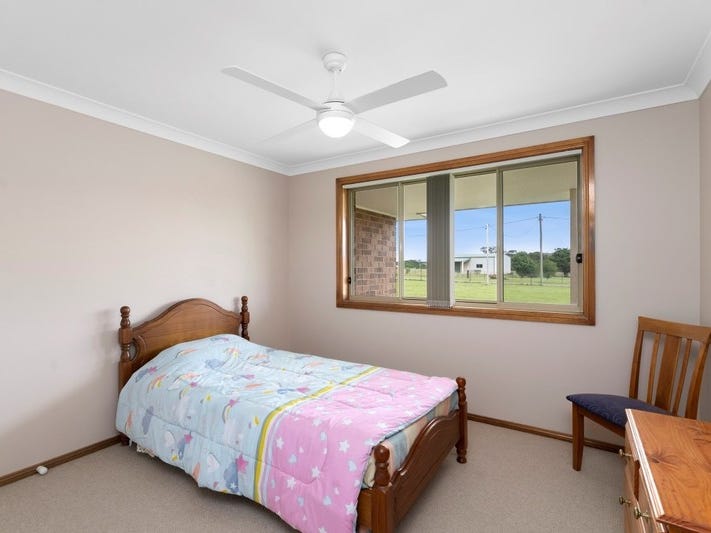 Family Home on 1.008ha (2.5 22