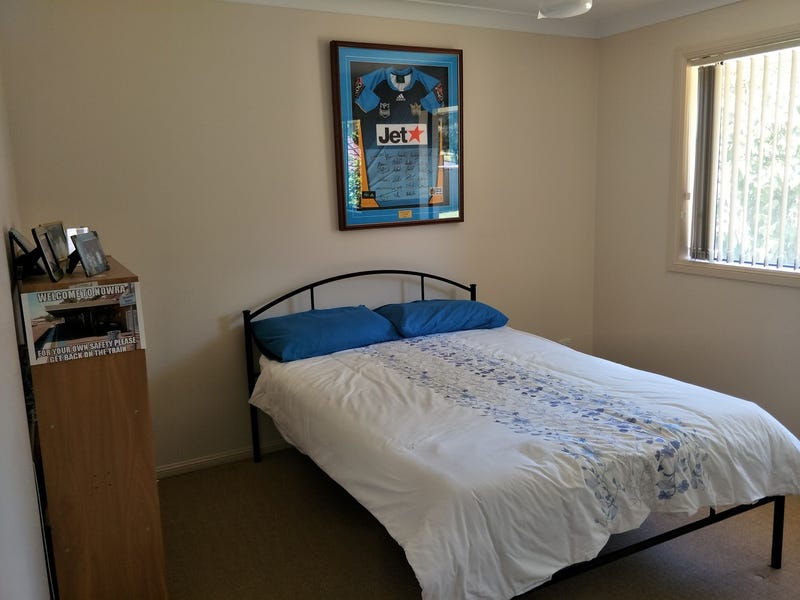 SAFETY BEACH-4 LAKE VIEW AVE-RARE 13