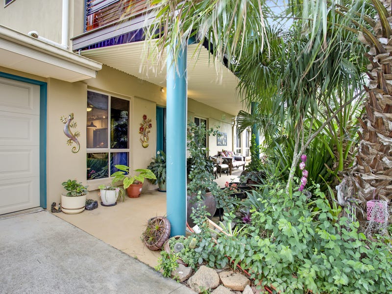 ENTERTAINERS DELIGHT WITH PANORAMIC VIEWS 5