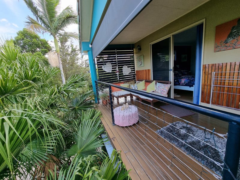 ENTERTAINERS DELIGHT WITH PANORAMIC VIEWS 12
