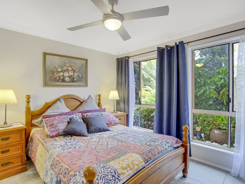 ENTERTAINERS DELIGHT WITH PANORAMIC VIEWS 16