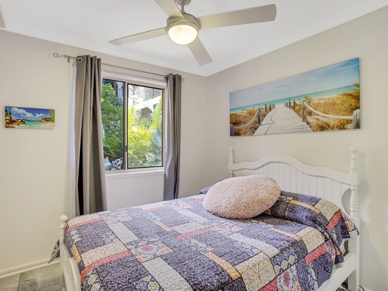 ENTERTAINERS DELIGHT WITH PANORAMIC VIEWS 17