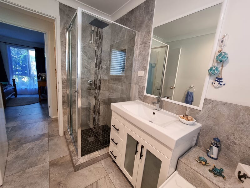 ENTERTAINERS DELIGHT WITH PANORAMIC VIEWS 19