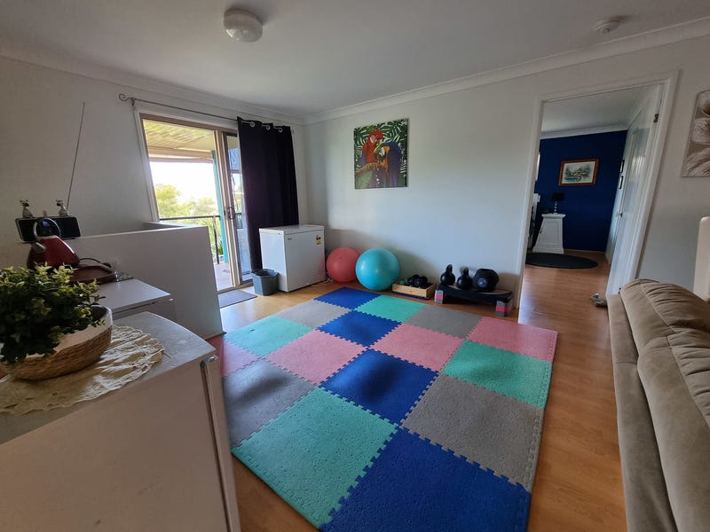 ENTERTAINERS DELIGHT WITH PANORAMIC VIEWS 21