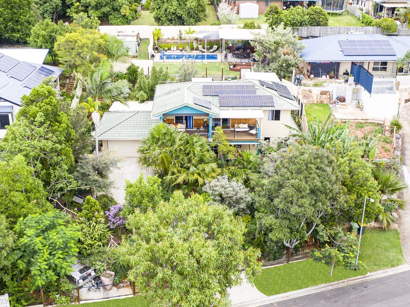 ENTERTAINERS DELIGHT WITH PANORAMIC VIEWS 33
