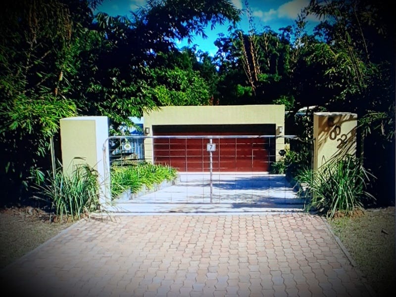 A SECLUDED RETREAT 11