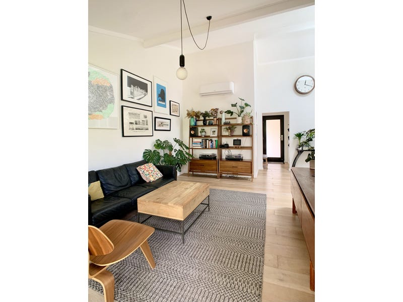 A parkside hideaway ….. 6