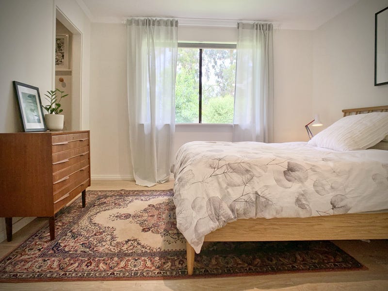 A parkside hideaway ….. 11
