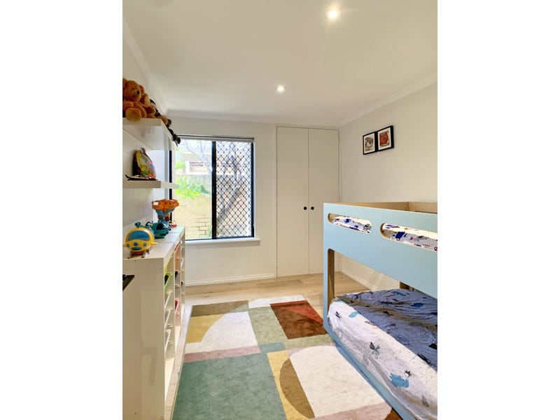 A parkside hideaway ….. 12