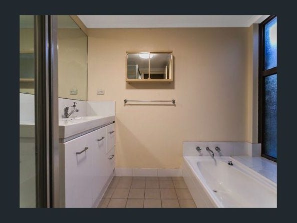 under offer 3