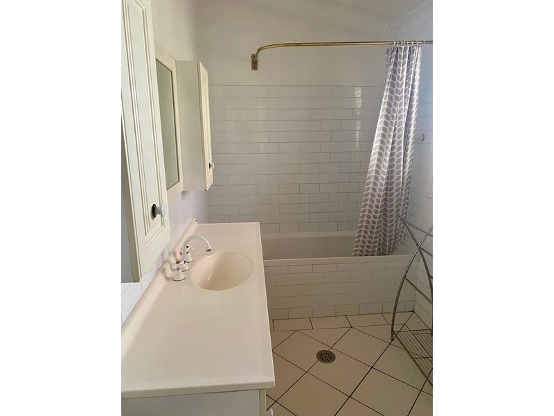 Charming Hamilton Home 5