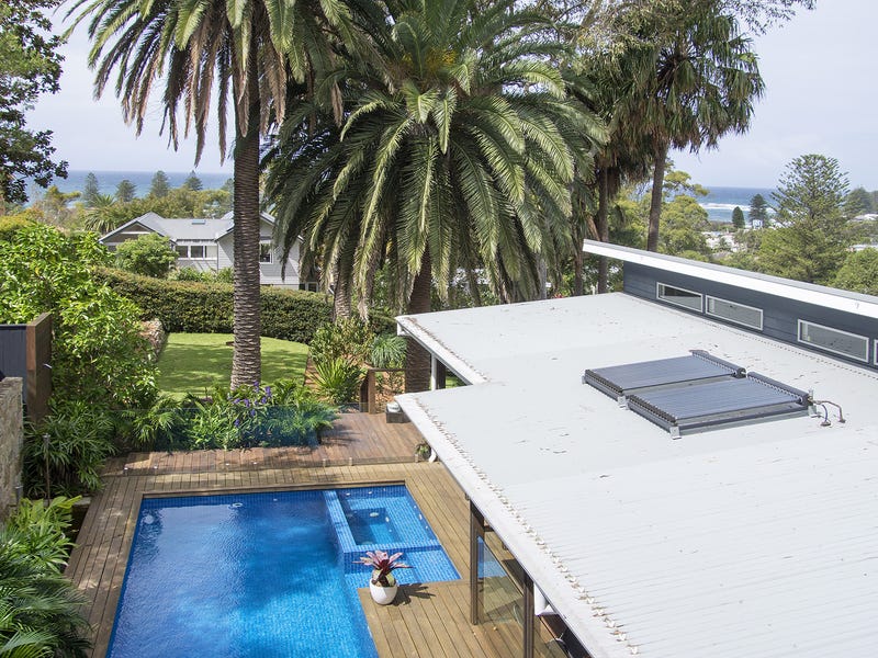 ‘Marakari’ resort style home with ocean views