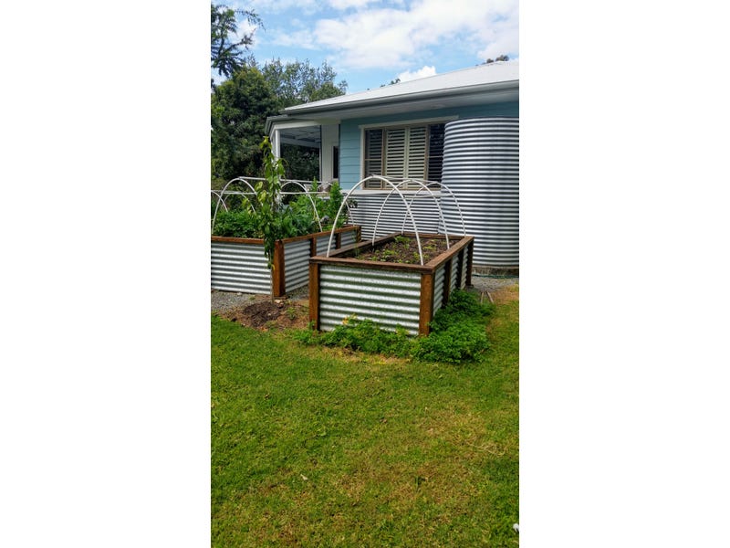 Country Cottage 2 bed, 2 11
