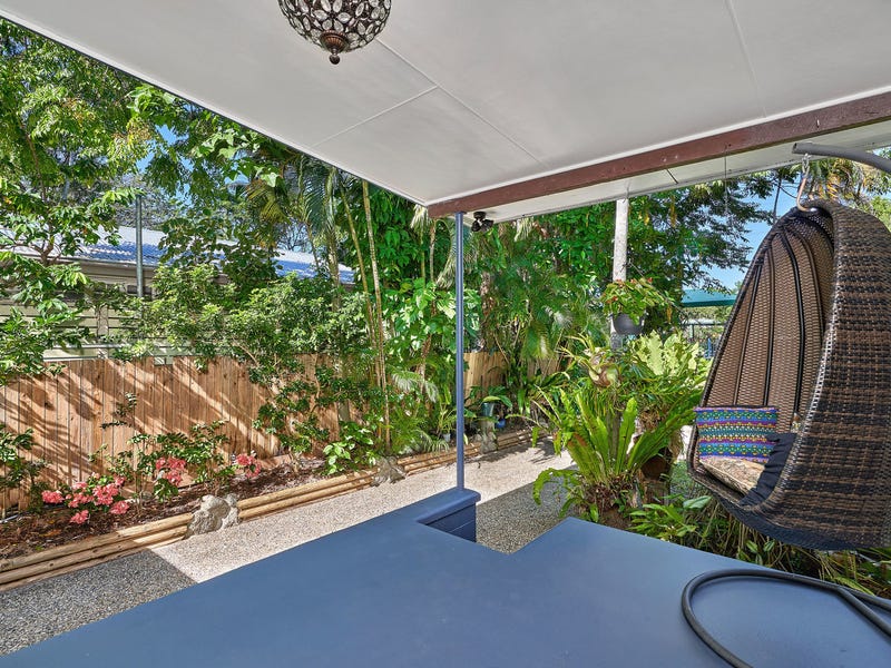 Lovingly renovated beachside tropical oasis. 6