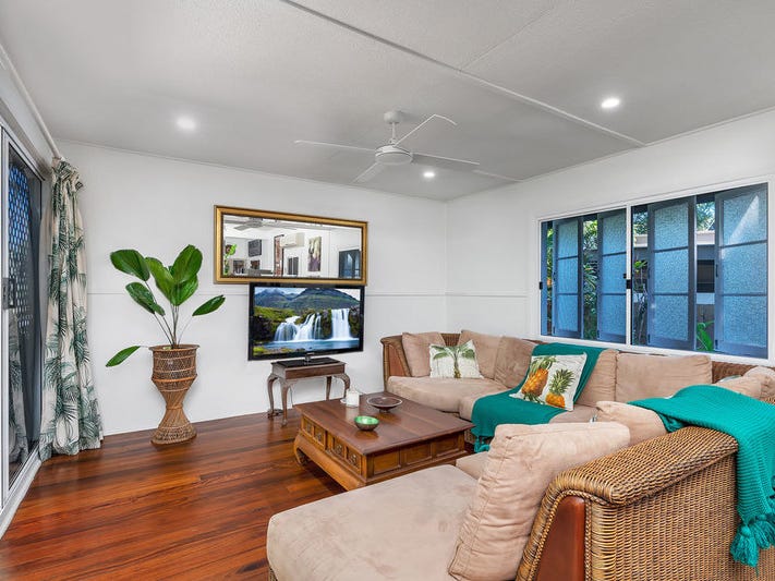 Lovingly renovated beachside tropical oasis. 8