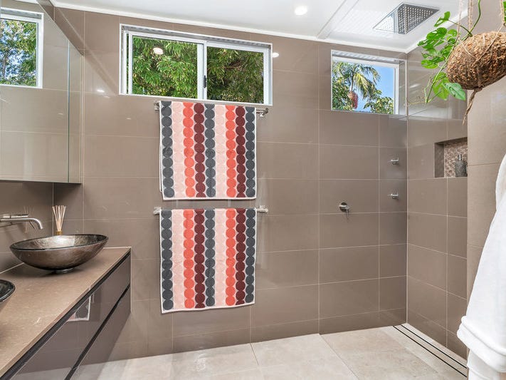 Lovingly renovated beachside tropical oasis. 15