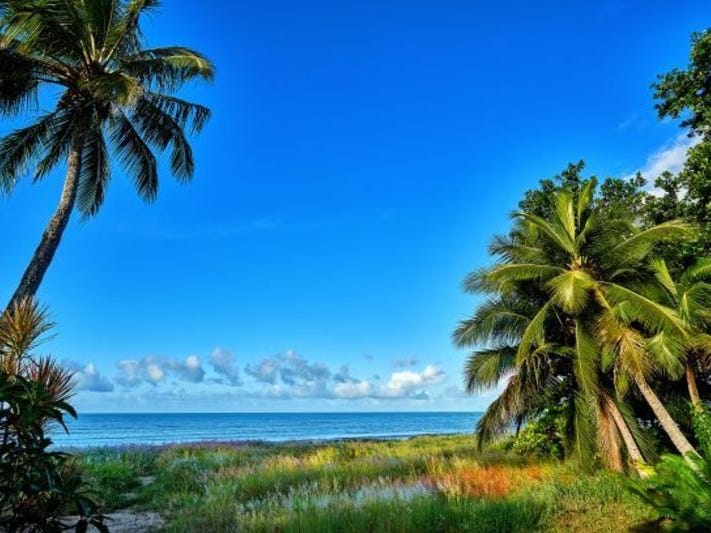 Lovingly renovated beachside tropical oasis. 18