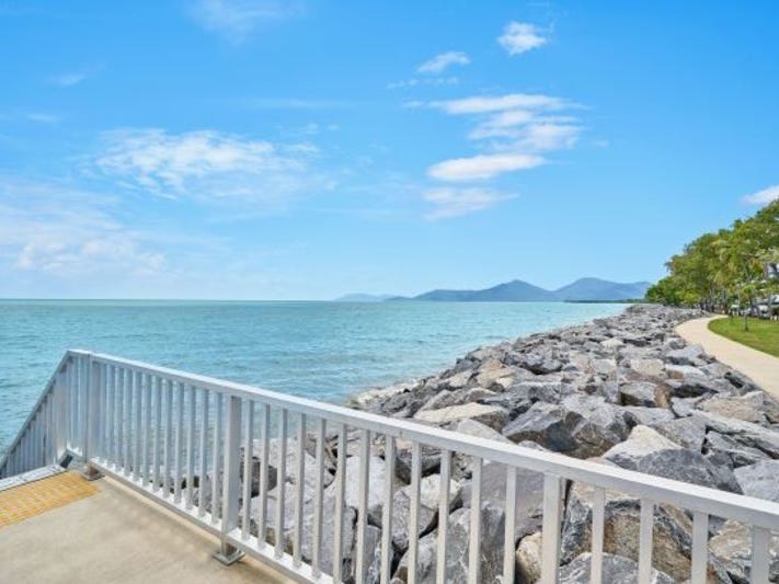 Lovingly renovated beachside tropical oasis. 22