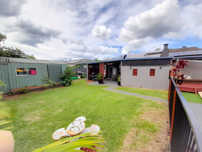 THE PERFECT FAMILY HOME- UNDER 17