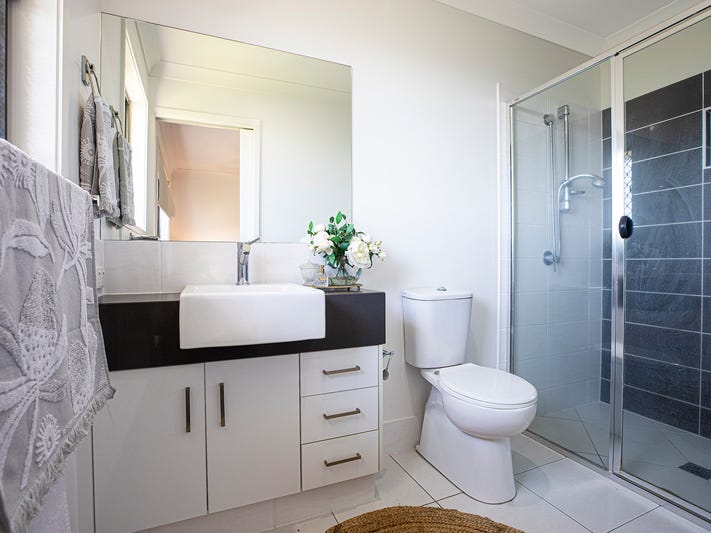Modern home in sought after 11