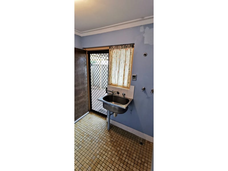 Perfectly located in Quiet Street 4