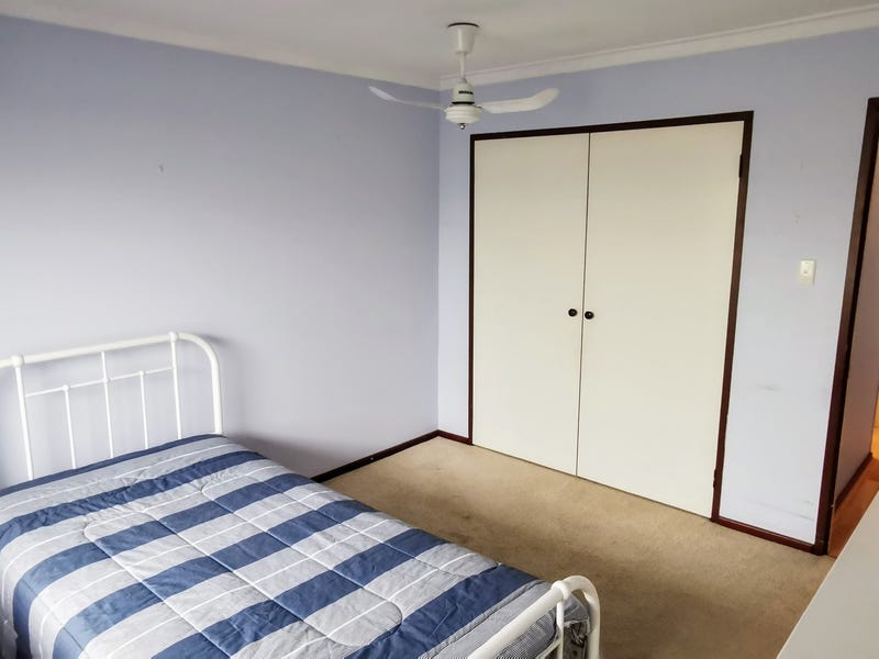Perfectly located in Quiet Street 13