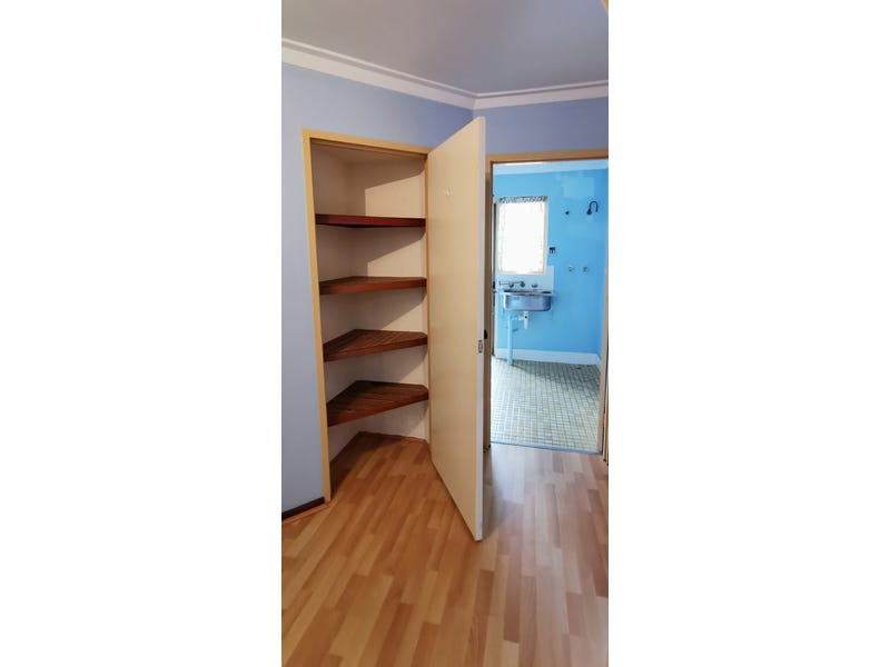 Perfectly located in Quiet Street 16