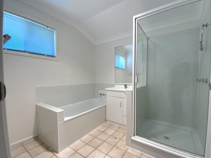 Freshly Renovated with Large Backyard 11