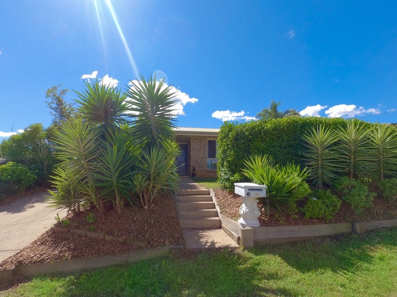 Freshly Renovated with Large Backyard 18