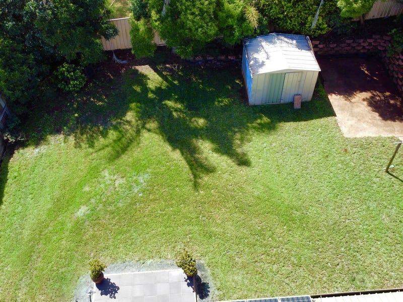 Freshly Renovated with Large Backyard 20