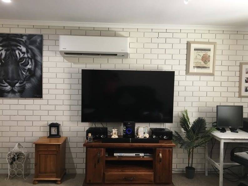 NEWELY RENOVATED ADJACENT TO THE 4