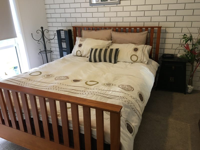 NEWELY RENOVATED ADJACENT TO THE 9