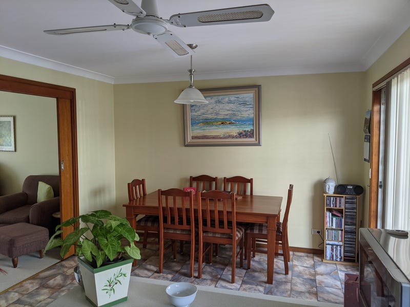 QUIET LOCATION-BEAUTIFUL HOME!! 5