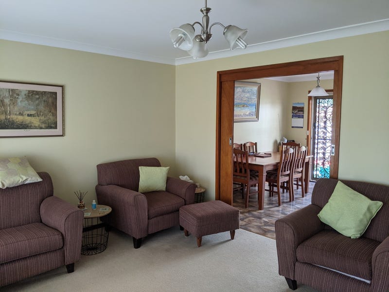 QUIET LOCATION-BEAUTIFUL HOME!! 7