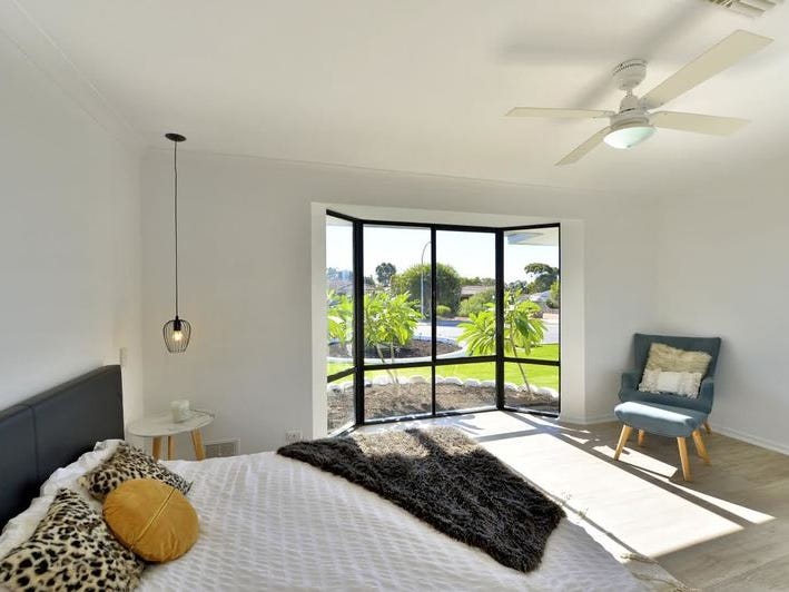 Modernised Hampton’s feel 4 bedroom 7