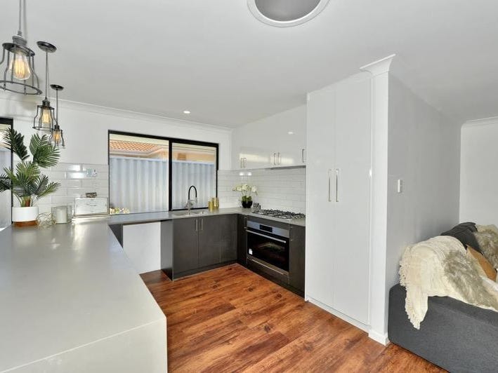 Modernised Hampton’s feel 4 bedroom 23