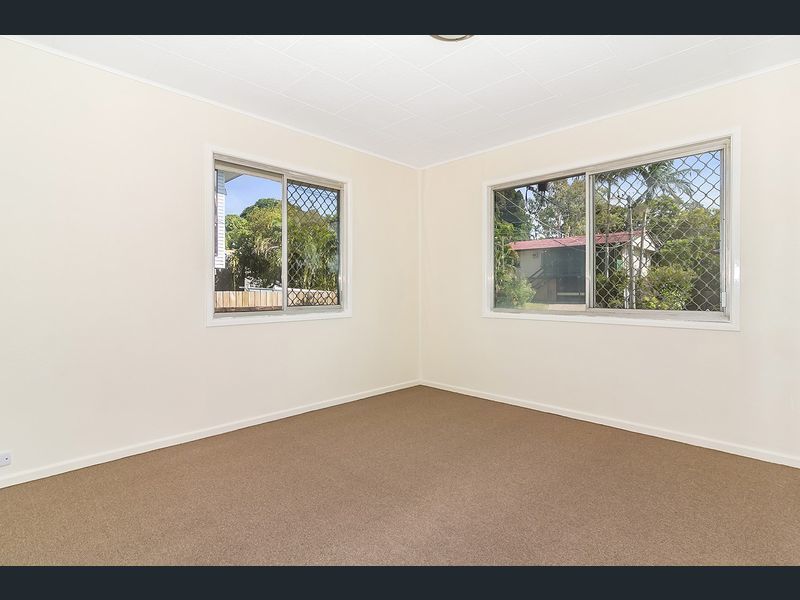 Offer over $550,000 Calling all 2