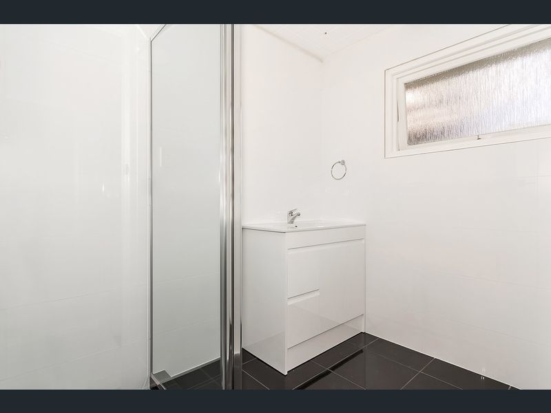 Offer over $550,000 Calling all 8