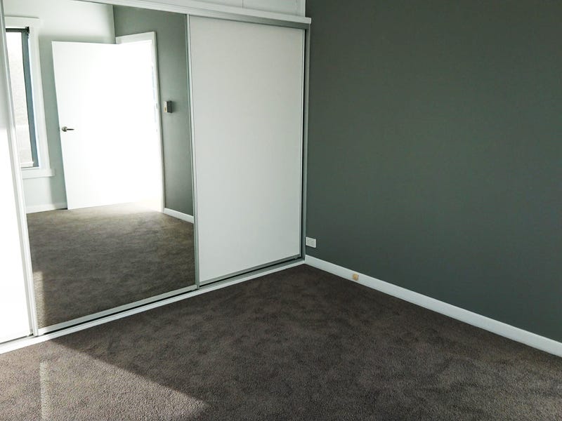 3 Bedroom Family Home 6