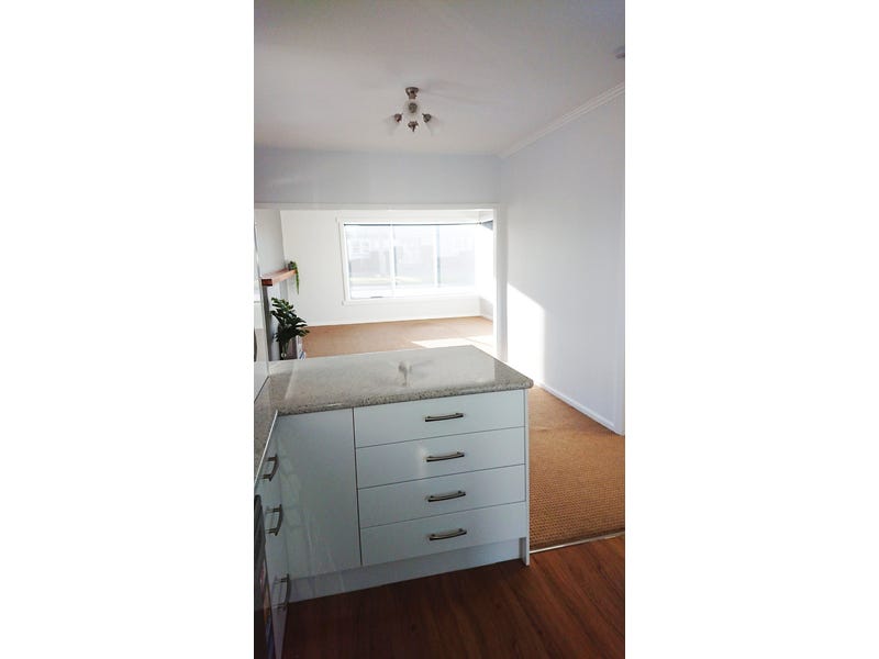 3 Bedroom Family Home 14