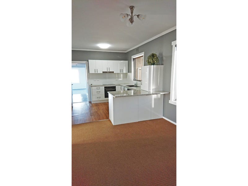 3 Bedroom Family Home 16