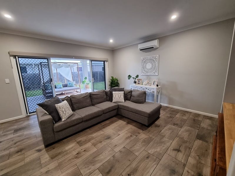 Quality home with HUGE shed 6
