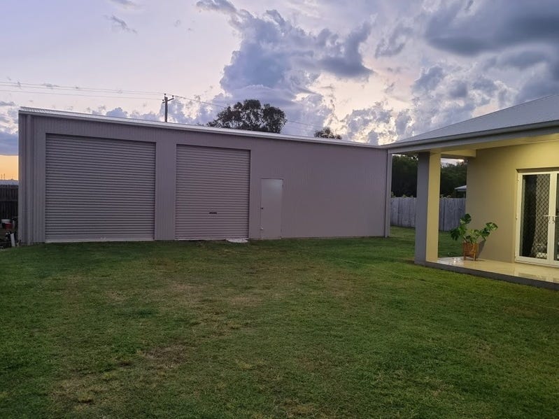 Quality home with HUGE shed 15