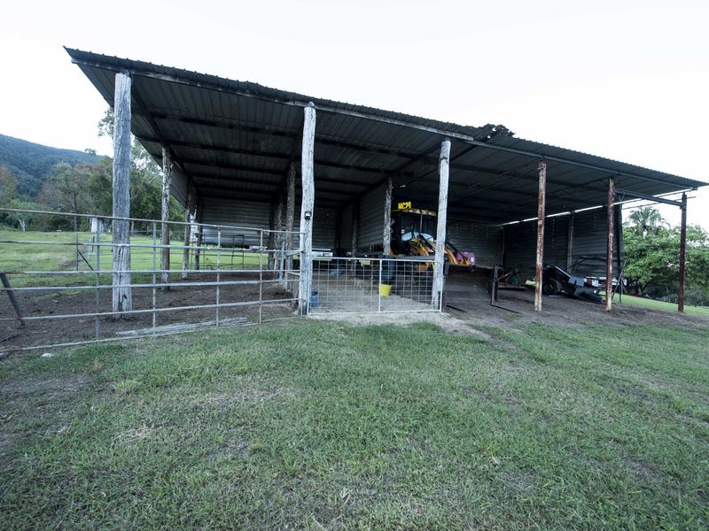 Acreage Property 18