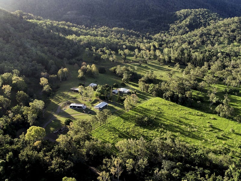 Acreage Property 28