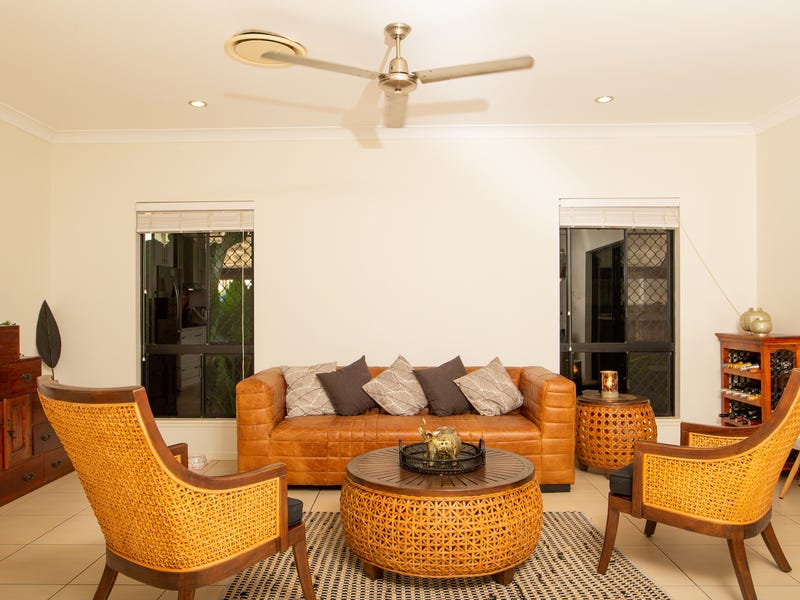 Large modern four-bedroom family home 5